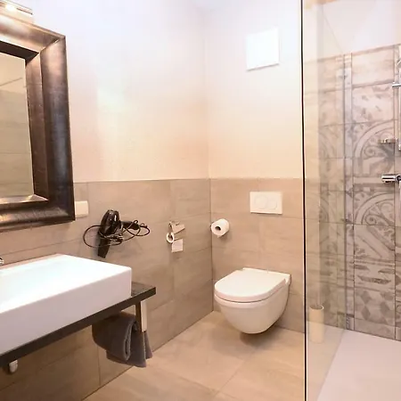 Vinotel Dollt-kern ゲストハウス