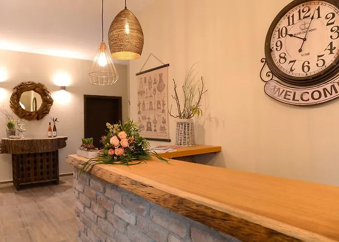 Vinotel Dollt-kern בית הארחה Flemlingen