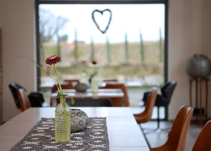 Vinotel Dollt-kern בית הארחה