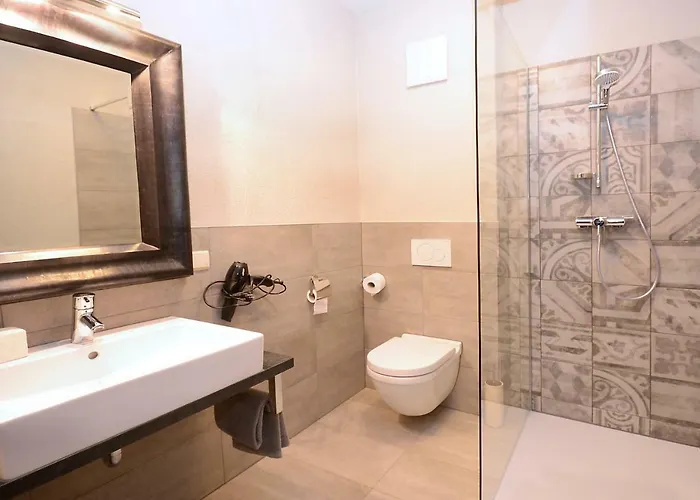 Vinotel Dollt-kern בית הארחה